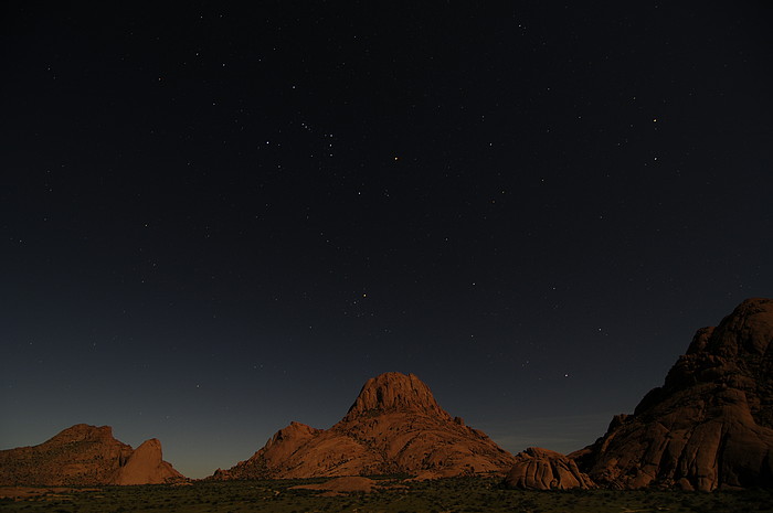 Spitzkoppe mit Sternenhimmel