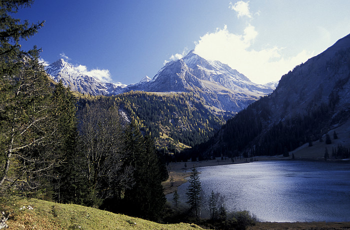 Lauenensee und Hahnenschritthorn