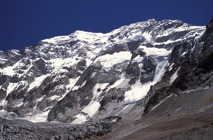 Lavine in der Aconcagua Sdwand